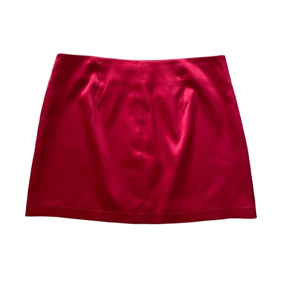 Red Satin Full Zip Mini Skirt Medium - Picture 2 of 4